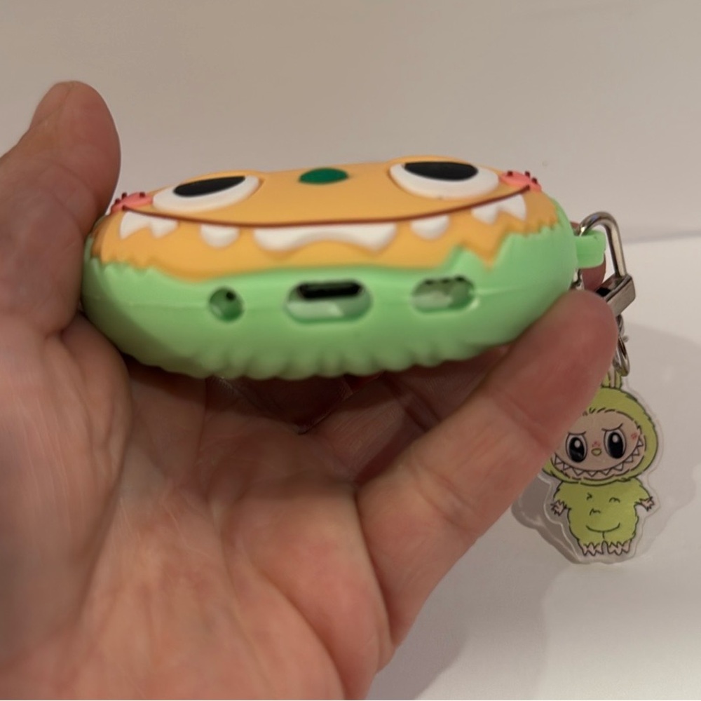 Labubu AirPods Pro Case - Picture 4 of 6
